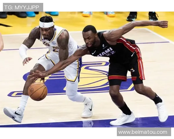 马库斯斯马特的篮球之路与成长故事解析 马库斯斯马特的篮球之路与成长故事解析